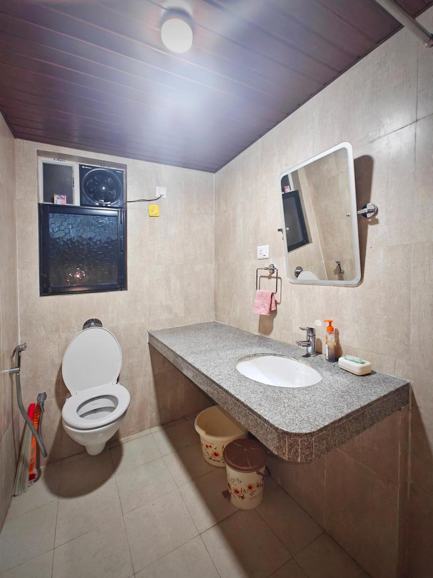 Symphony Apartments At Mihan Nagpur Eksteriør billede